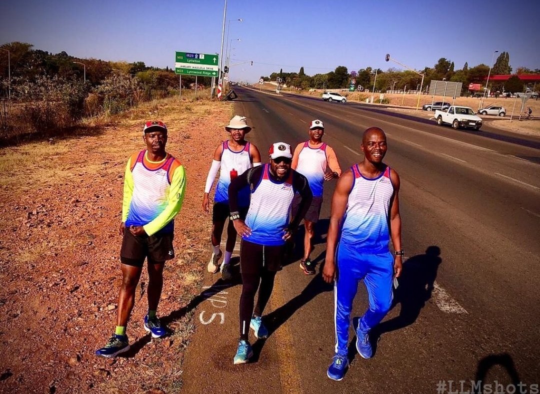 MissKEM_'s tweet photo. I am so proud of these gents. ππ
β€οΈπ¦
ππ¦
π€
@tshwanefalcons
#tfac #ComradesMarathon2022
#llmshots #smacpix https://t.co/XBzvhVETQ0