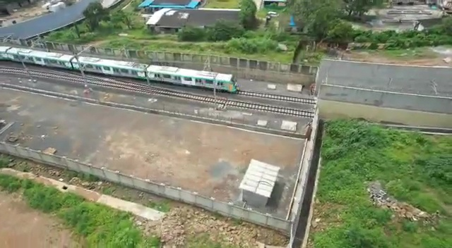 EconomicTimes's tweet image. #NewsAlert | Maharashtra CM #EknathShinde and Deputy CM #DevendraFanavis today flagged off a trial run of the Colaba-Bandra-SEEPZ Mumbai Metro Line 3 at Sariput Nagar in Aarey Colony.   

(ANI) 

Catch the day's latest news here |  bit.ly/3wFVgWy