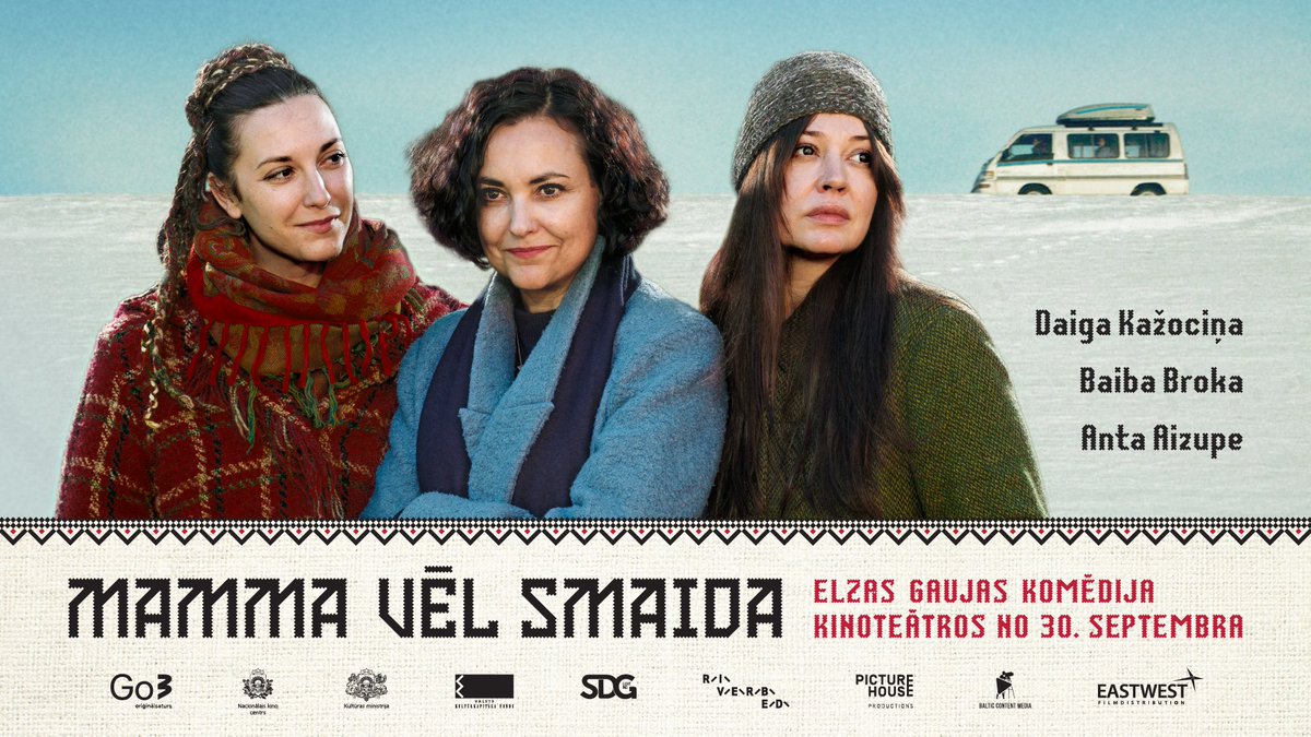 Beidzot - Elzas Gaujas melnās komēdijas Mamma vēl smaida treileris! Stāsts par 3 māsām, kas cauri Eiropai transportē savu pēkšņi ārzemēs mirušo māmiņu, apejot repatriācijas izdevumus. Lomās Anta Aizupe, Baiba Broka, Daiga Kažociņa u.c. Kino no 30.09. :youtu.be/8r_KTE45pwk