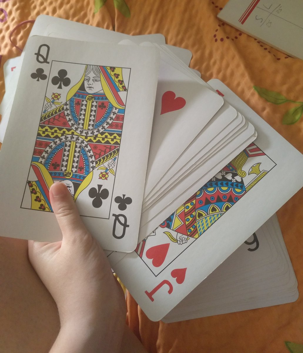 Hab meinen Spieleschrank durchsucht und meine alten Karten gefunden 😂