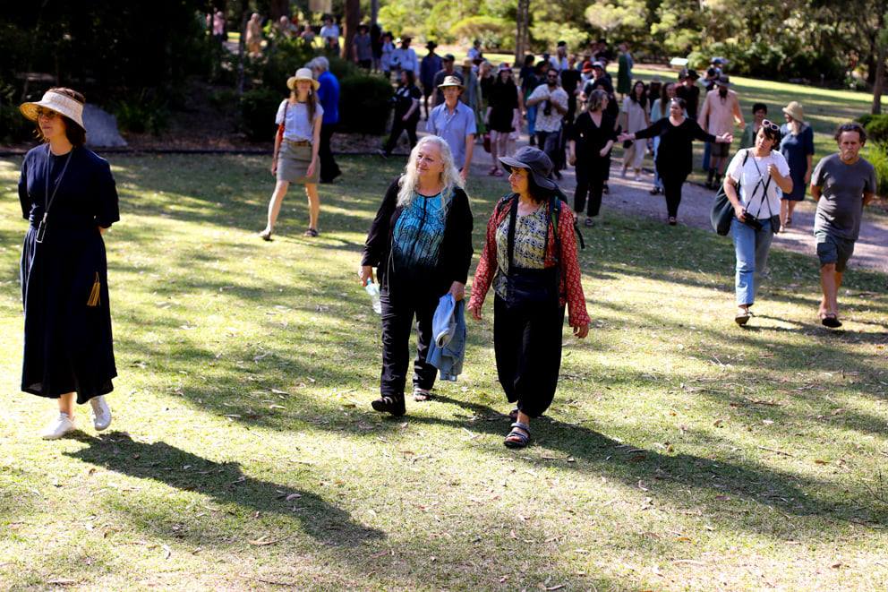 Leah Barclay tweet media