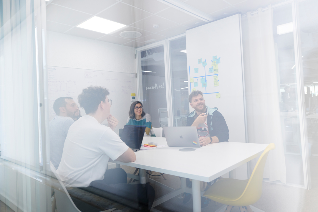 NewWork_es's tweet image. Would you like to see some of our favorite places in the Valencia office? 🥁

We present you our Valencia’s workspace, a place that will allow you to meet some of the coolest people while learning everyday!

#forabetterworkinglife #newwork_vlc #office