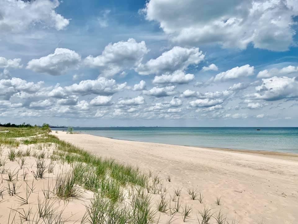 ChuckLair's tweet photo. @DanRather Miller Beach, IN on the southern tip of Lake Michigan. https://t.co/FOZhQ5kBrn