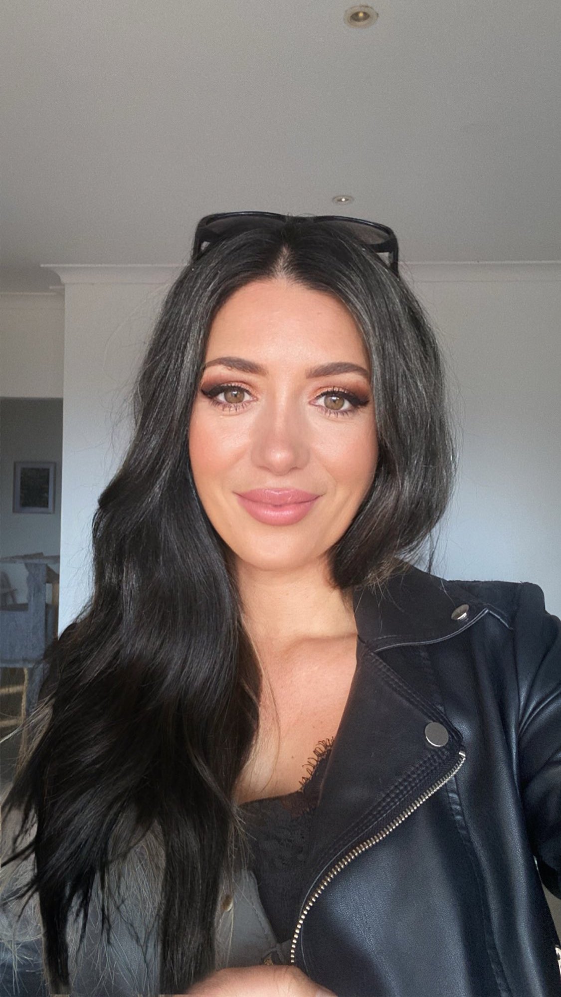 Carlinn on Twitter "Blonde, redhead or black hair? https//t