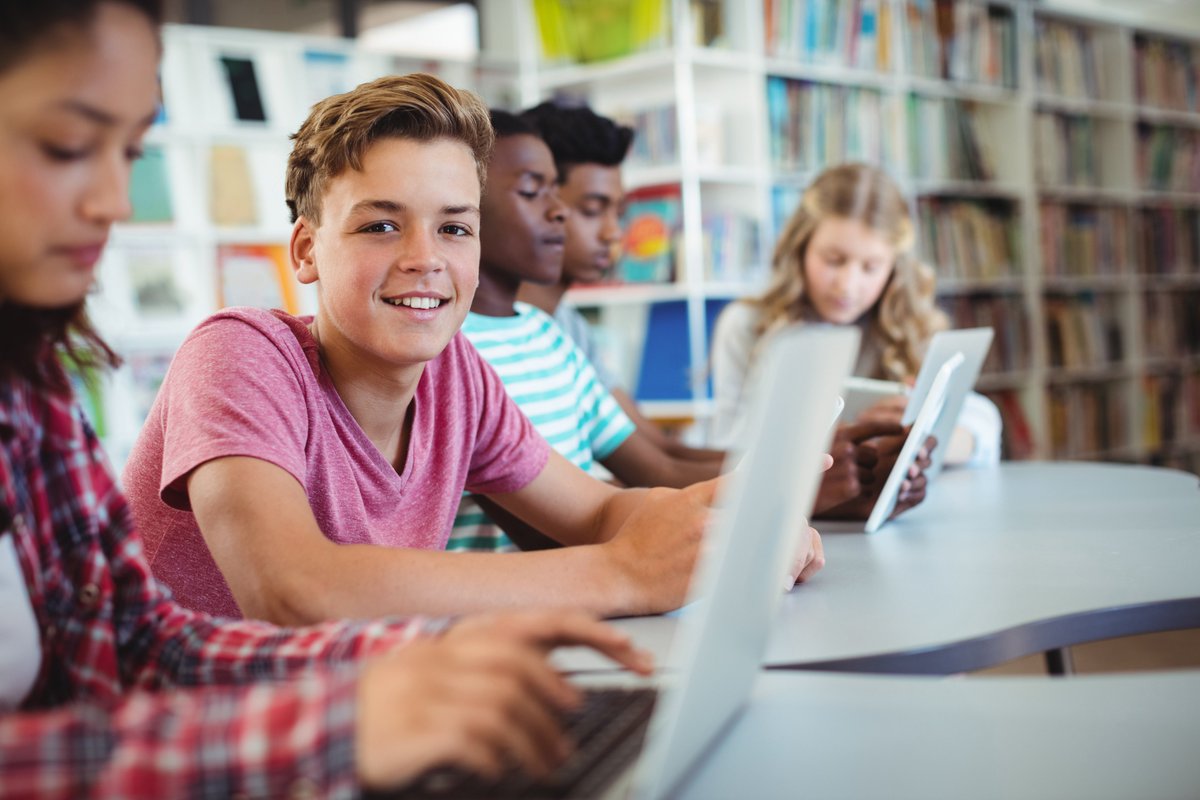 cornelsenverlag's tweet photo. Ab sofort lassen sich unsere Interaktiven Matheübungen in #NRW in #Logineo und @moodle integrieren.👉 Das bedeudet, dass die Übungen nahtlos und plattformübergreifend funktionieren (#Interoperabilität) Alle Infos: https://t.co/e9C31qsrVB
#Potenzialeentfalten #EdTech #twlz https://t.co/FWbdGjbCur