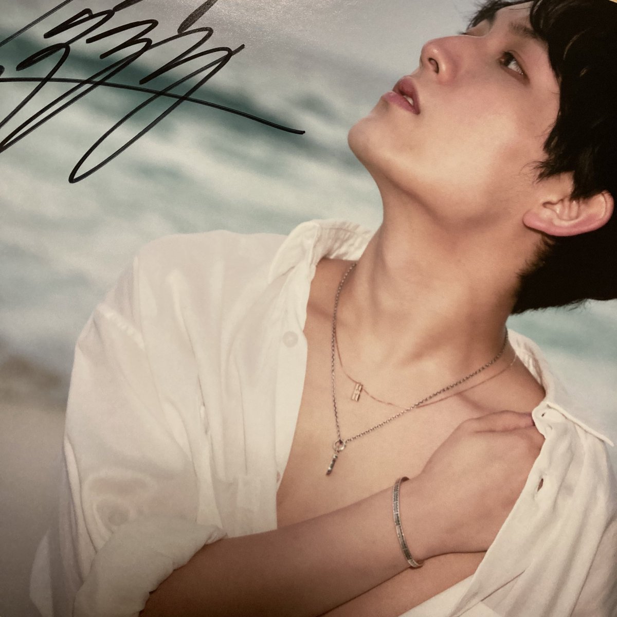 tomo_70rder's tweet photo. SHIBUYA TSUTAYAさんの
萩谷慧悟　2nd フォトブック　Azure Blue 発売記念　パネルプレゼントキャンペーンに当選しました🎉

とても丁寧梱包していただきありがとうございます。

#SHIBUYATSUTAYA
#Azure_Blue
#萩谷慧悟 https://t.co/aBUKoxrFHX