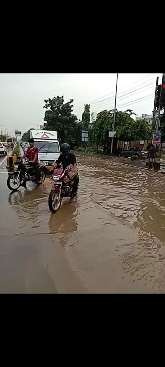 Gurugram Traffic Police tweet media