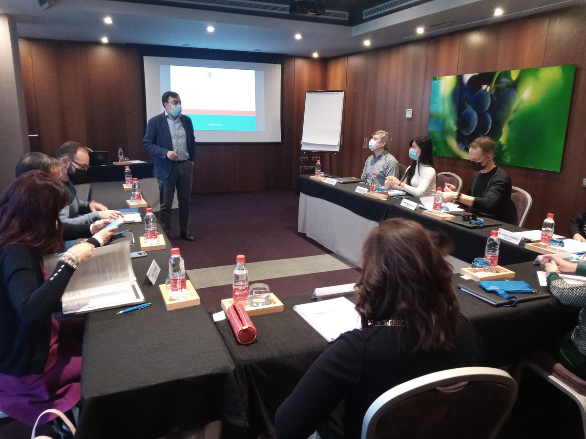 📣Abierto plazo de inscripción en nuestro MBA Executive (18ª edición)  
🧑‍🏫<a href="/penchoha/">Peиcho Heяяeяo</a> 
📍Valladolid
🗓️Oct 2022 - May 2023
✏️cutt.ly/MLzF5fL
#MBAECEUCYL #formacionejecutiva #liderazgo #rrhh #desarrolloprofesional