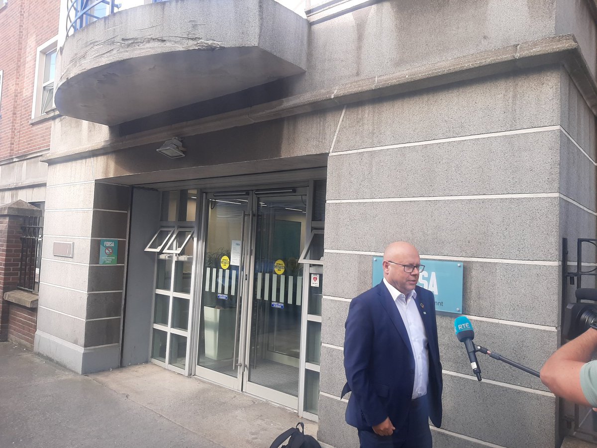 ICTU President <a href="/kcallinan50/">Kevin Callinan</a> says new public sector pay deal has 6.5% increase, with significantly more for the lower paid - 13%. 

Broadly in line with the private sector. Needs to see Govt deliver with the budget.

Union members will be looking at what is happening in the round.