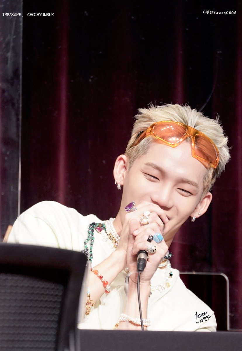 yawen0606's tweet photo. 220828 팬싸

💜

#최현석 #CHOIHYUNSUK #쌧별이
#TREASURE #트레저
@treasuremembers https://t.co/jMha4TjDb7