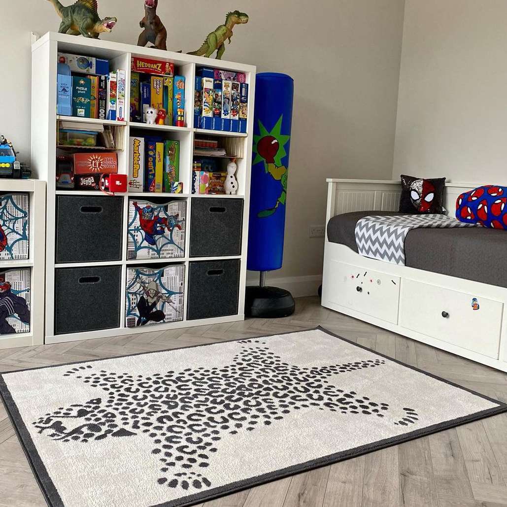Developing good organizational skills is a key ingredient for success in school and in life. 

Although some people are by nature more organized than others, anyone can put routines and systems in place to help a child "get it together." 

#covid #cleaningcompany #carpetcleaning