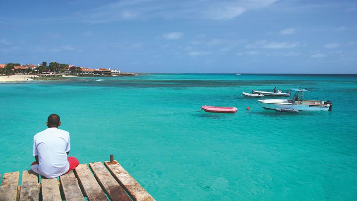 Turquoise beauty 😍 Santa Maria beach is our idea of paradise! #nofilterneeded