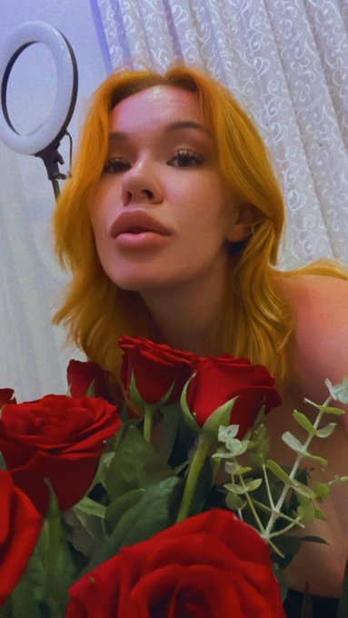 Flowers of soul 🤭 https://t.co/yzWQakiydC