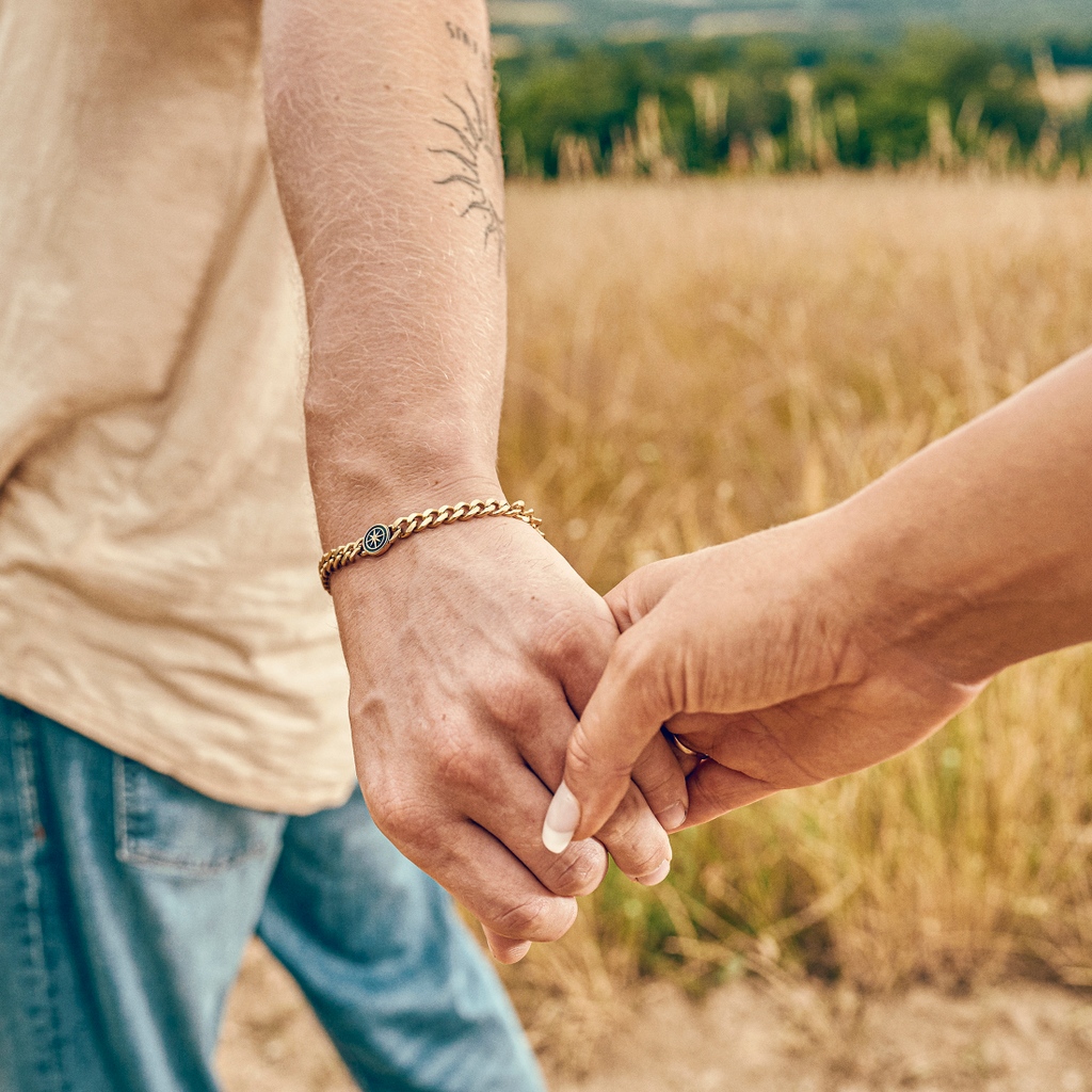 Some of the best adventures aren't planned. You feel a desire to explore, and you just go for it. Spontaneous story-making. That's what the Atlas represents.

Shop it here: trnd.hm/wanderlust-ins…