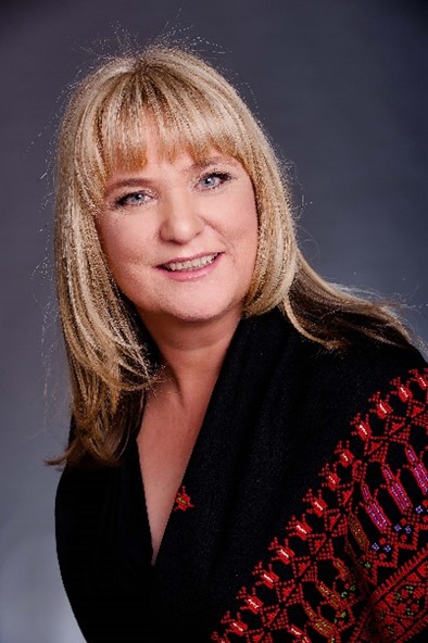 NSTF_SA's tweet photo. Ms Kathryn Kure , CEO: STEAM Foundation NPC addressing Creativity and STEM education (referred to as STEAM) and Open Education Resources linking to Creativity. 
Register here to join: https://t.co/g2VtzO5SbH
@datamyna
#STEM
#STEMcareers
#STEMeducation
#STEAMeducation
#Science https://t.co/GnGGf7I9wg