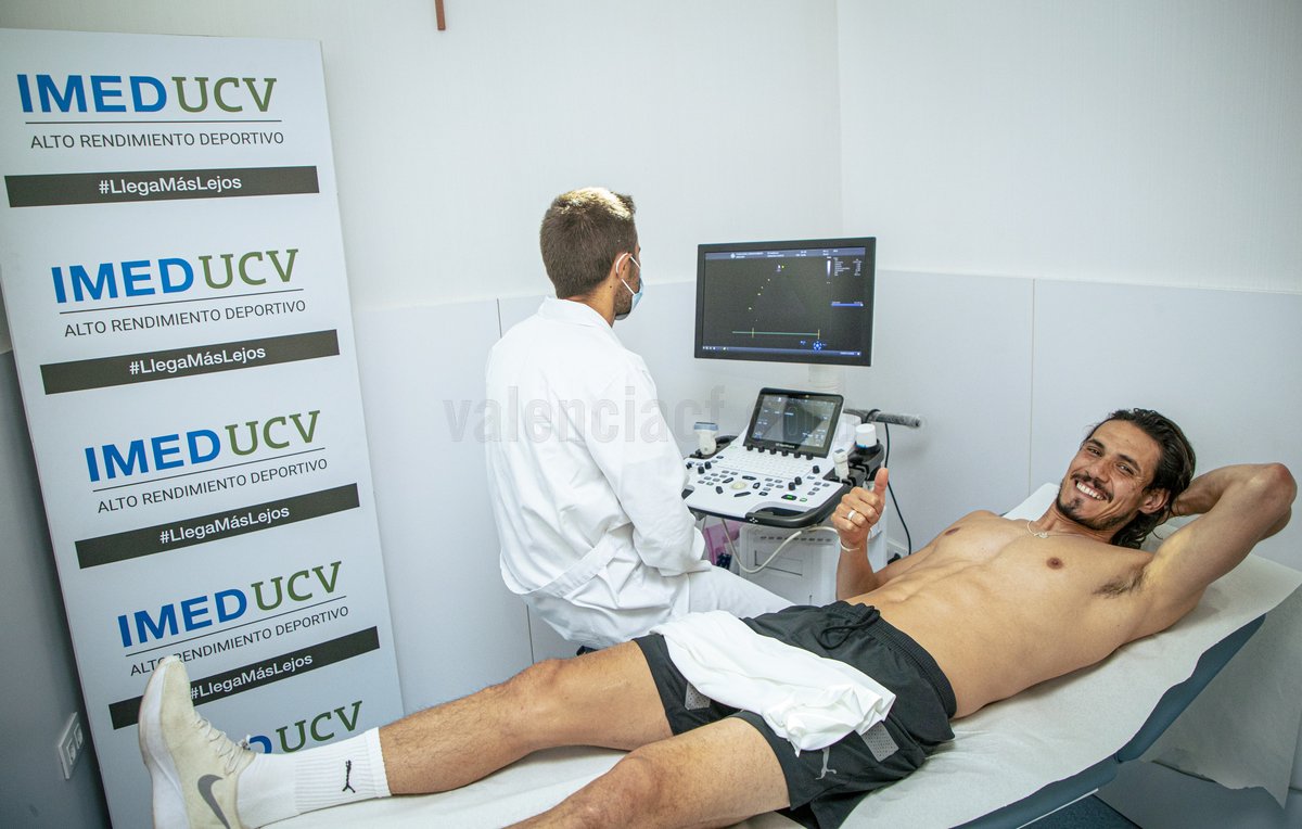 👍 <a href="/ECavaniOfficial/">Edi Cavani Official</a>