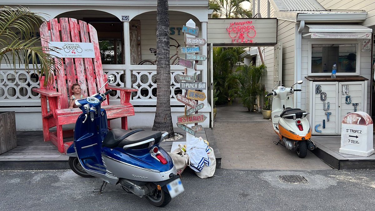 #Django - visto este verano en el corazón de St. Martin 📍
 
Comparte todas tus mejores fotos de aventuras con nosotros 🛣️👇
 
peugeot-motocycles.es/gama/tipo/vehi…