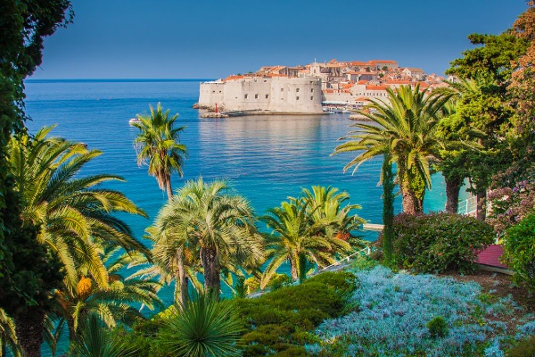 CruiseHolidayie's tweet photo. Western Med fr  €769pp

🛳️7 nights on MSC Grandiosa
📆 Dep 9th Dec 22
✈ Inc return flights to Barcelona (bags inc)
✌️ 2 sharing inside cabin
REF: 692583

☎ 01 8173558 
💻 sales@touramerica.ie
🌐️https://t.co/mHVbL2yjrY

#Cruise #cruising #booknow #MSC #cruiseexperts #trend https://t.co/roytQvXNJm