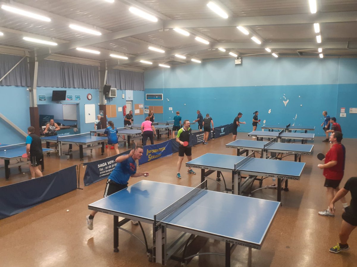 savignysoping's tweet photo. La préparation commence ! Du physique et de la régularité.
#SavignySoPing #entrainement #club #Ping #tennisdetable https://t.co/Kzz4VZq61J