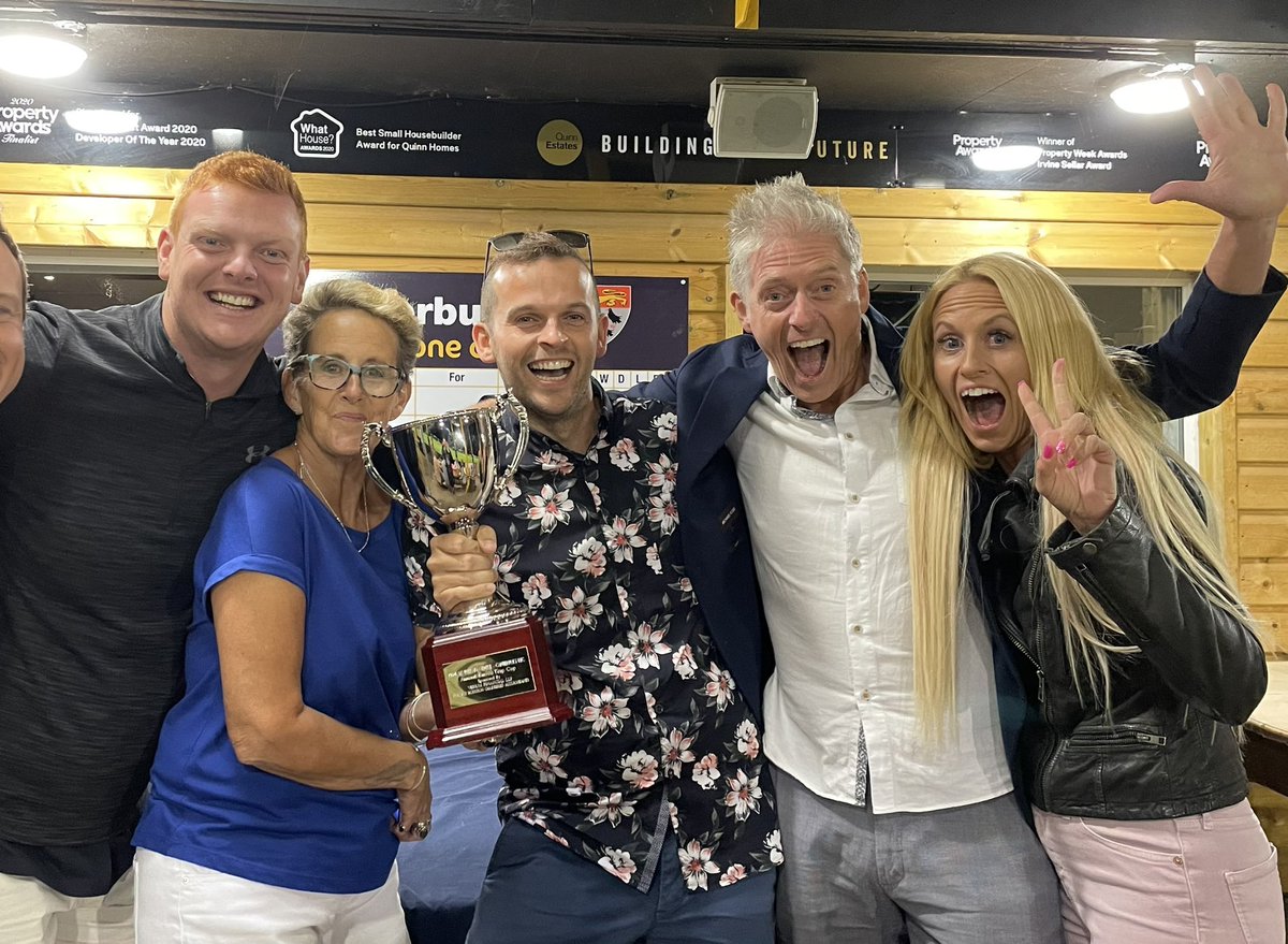 EllaBrocklebank's tweet photo. Even when you’re losing you’re totally winning!! 😂🙌🏻😂🙌🏻😂

So much fun at the @KentMSTC @cantrugby inaugural charity Bat &amp; Trap competition with our awesome (if utterly rubbish) team!! ❤️☀️🥂🍻

@JFitterHarding @jennergroup https://t.co/X4fj1e1NL0