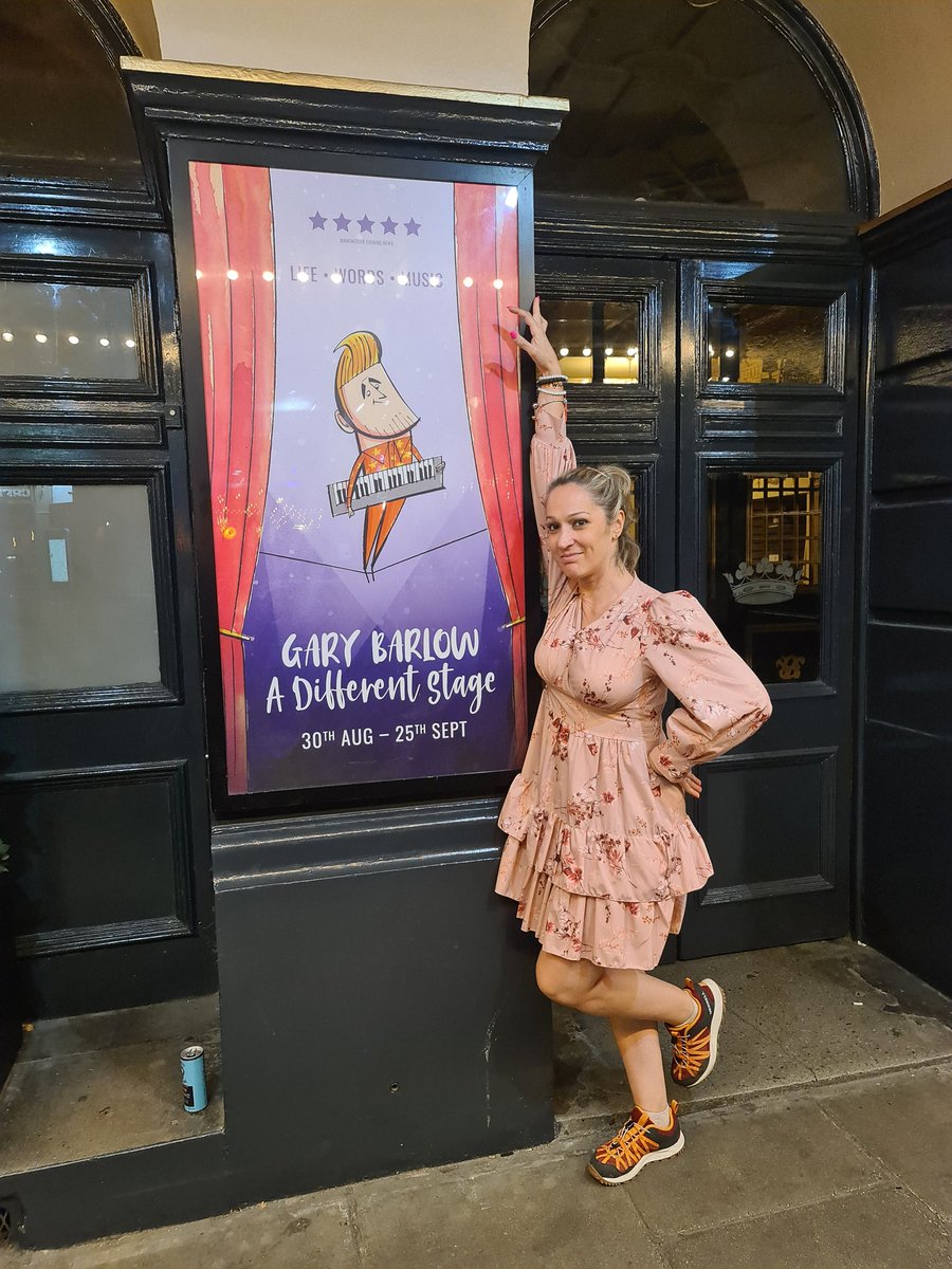 sofi_TT's tweet photo. Bring in on!! Cannot wait 🥰 #FromAfricaToTheWestEnd 
@GaryBarlow @takethat https://t.co/kJr9Ch9FXW