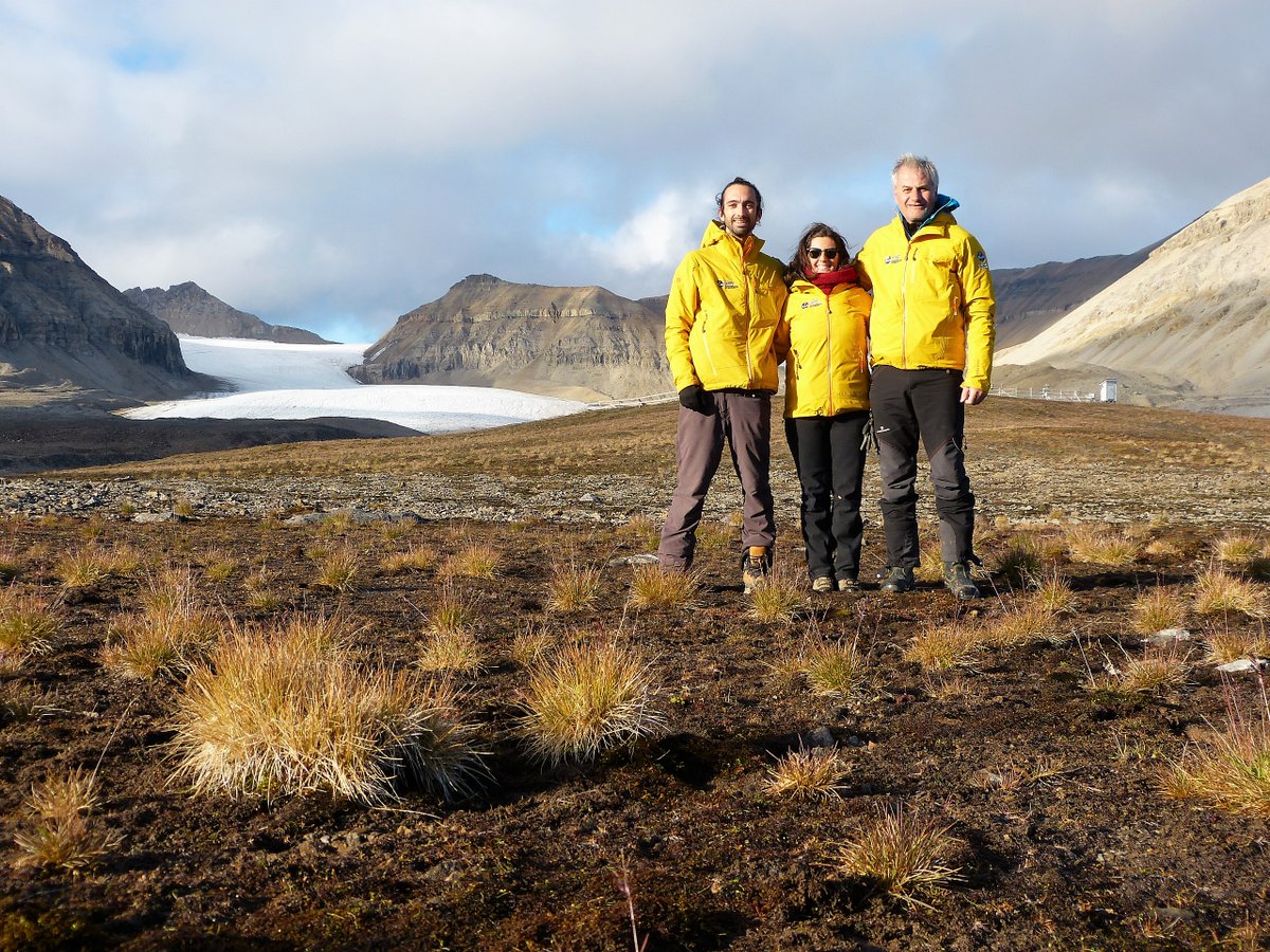 DIATI_poliTO's tweet photo. The research team in #AppliedGeophysics of @PoliTOnews - DIATI is now at the CNR's Arctic station 'Dirigibile Italia', #Svalbard Islands, in the framework of the #ICEtoFLUX (Hydrological changes in ArctiC Environments and water-driven biogeochemical FLUXes) project https://t.co/bP0GaVGkPx