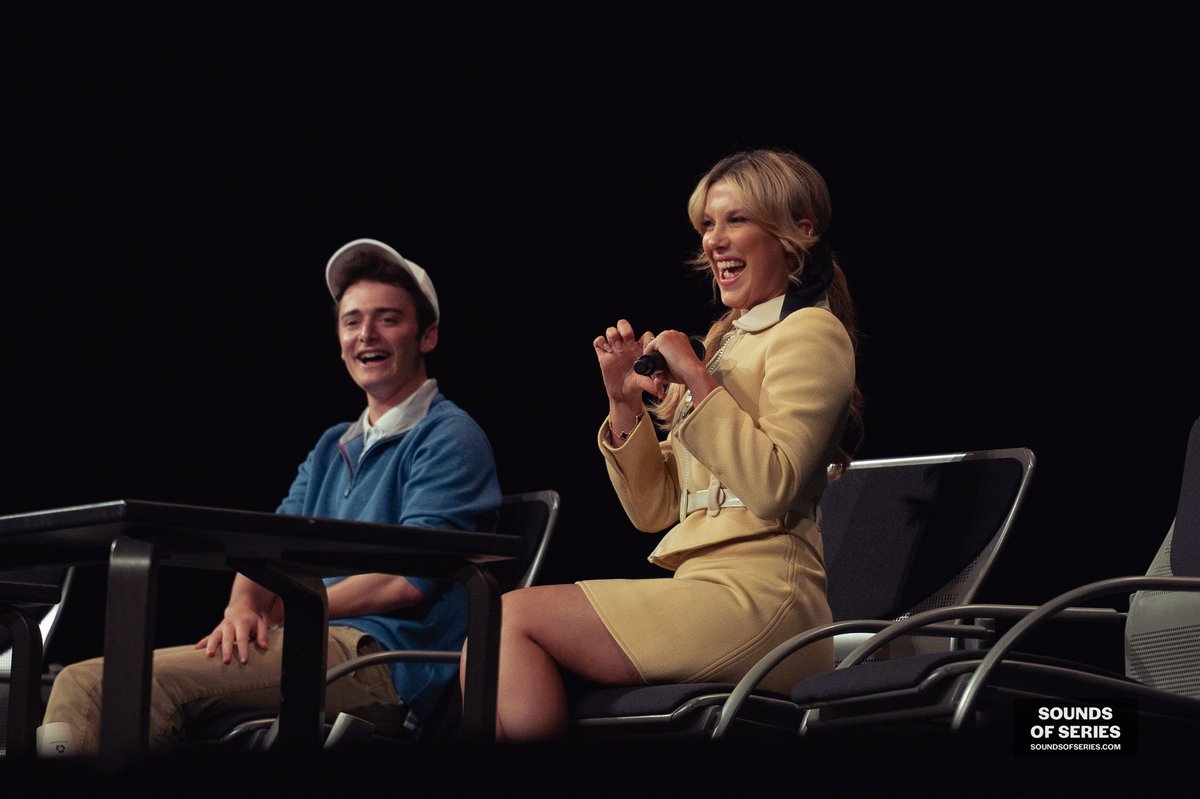 SoundsOfSeries's tweet photo. FLASHBACK : Millie Bobby Brown and Noah Schnapp at the 'Stranger Fanmeet 5' in Paris. #SFM5 https://t.co/u2ijXPTpbg