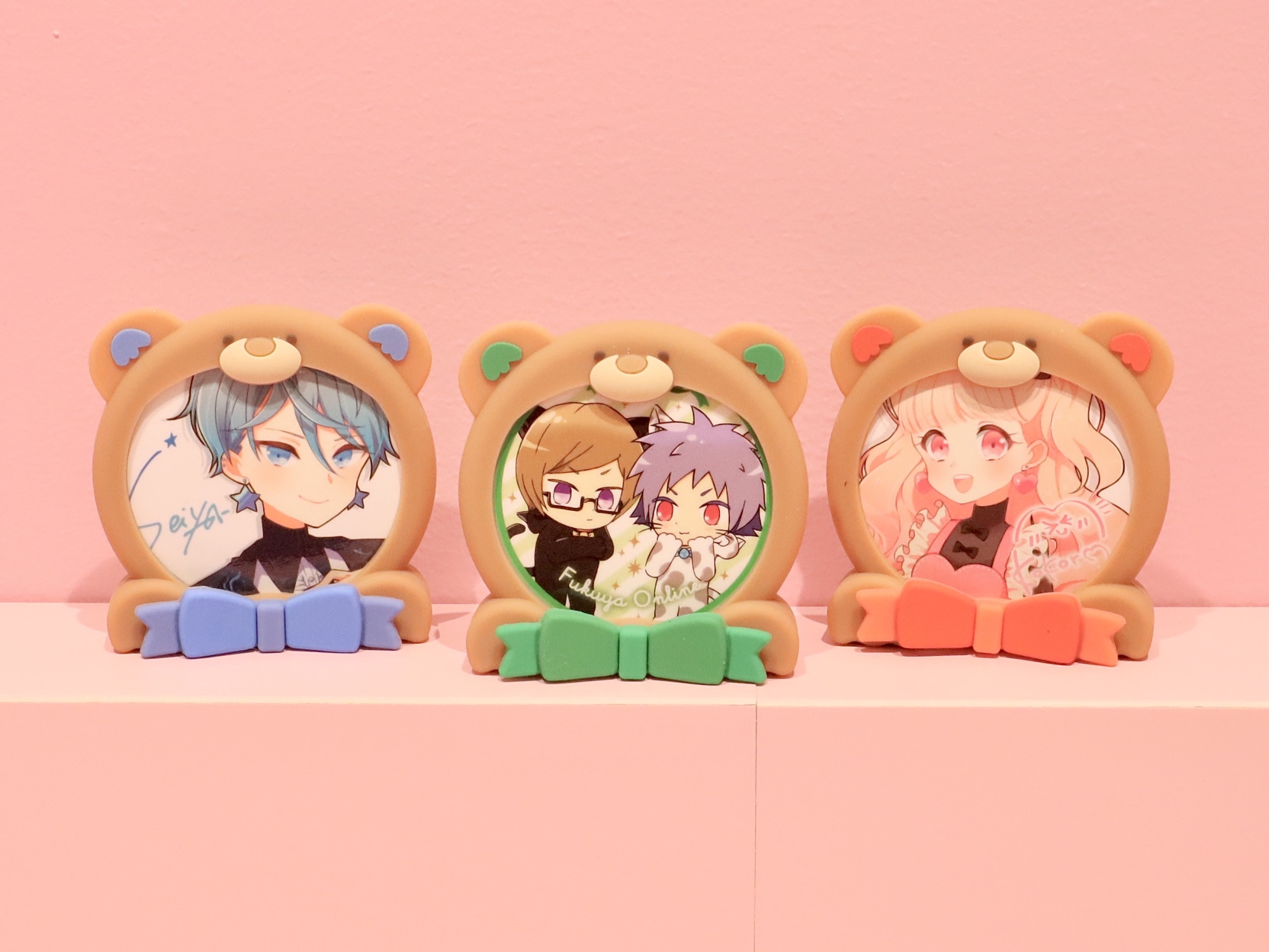 Amazon.co.jp: フクヤ FUKUYA うさぎの缶バッジカバー スタンド