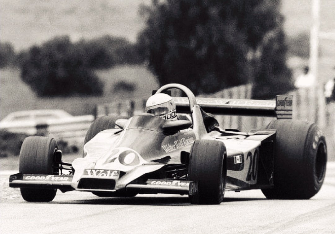 Retromania4ever's tweet photo. Jody Scheckter 🇿🇦
@Retromania4ever #classiccars https://t.co/ICdOYst0yk