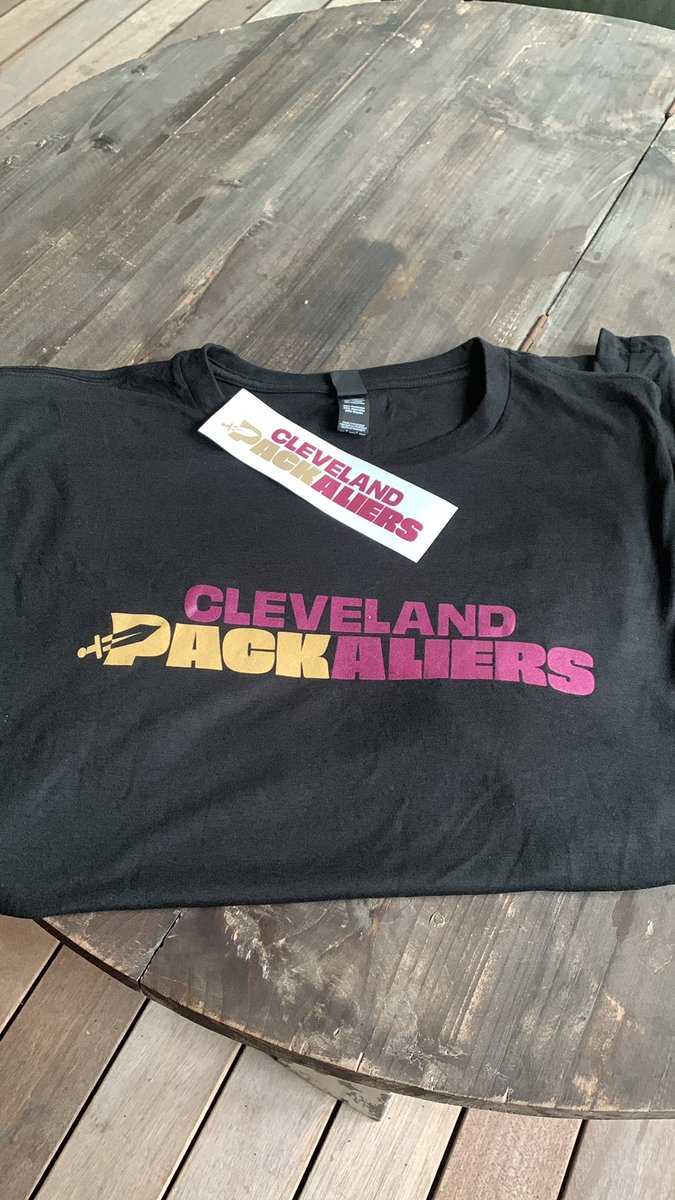 Uh ohhhhhhh look what came in today <a href="/packaliers/">Cleveland Packaliers</a>!! Thank you so much, this community is 🔥🔥🔥. #packalierswag
