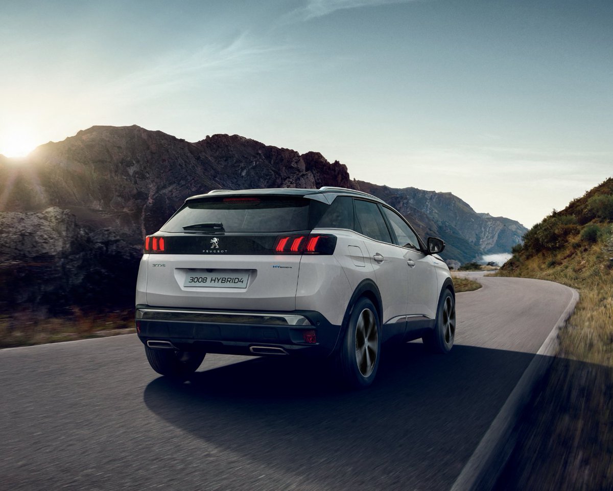 peugeotarg's tweet photo. Con 4 modos de conducción que se adaptan a cada desafío que te propongas. #Peugeot3008Hybrid4 #MoveToElectric https://t.co/Mpzk88DyZo