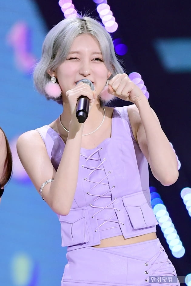 takapanda_DIVE's tweet photo. [Press Photo]
220906 THE SHOW
IVE “ AfterLIKE ” Encore Stage🏆

GAEUL ✨🍁💕

#IVE #아이브 #アイヴ 
#AfterLIKE #애프터라이크 
#AfterLIKE5thWin #IVE28thWin 
#GAEUL  #가을  #ガウル https://t.co/YJBOxh4fW4