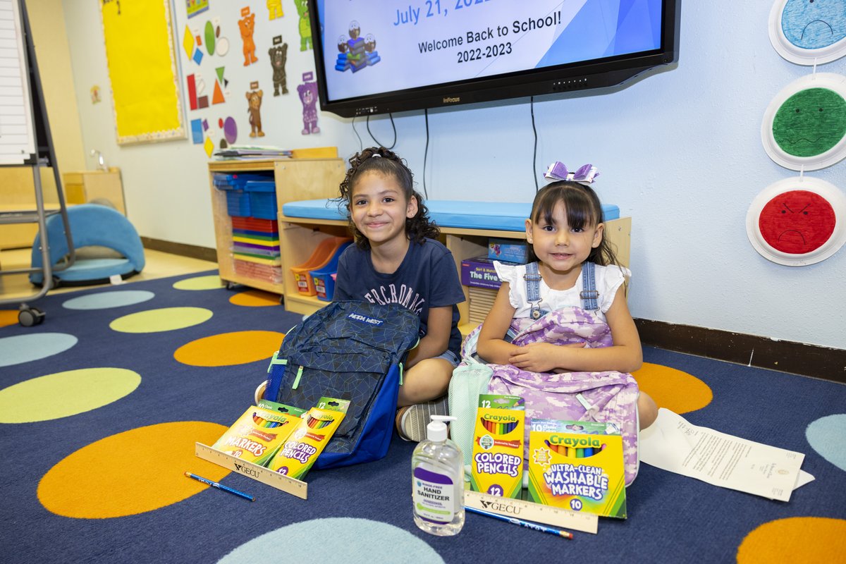 myGECU's tweet photo. Check out these photos from the GECU Foundation Back-to-School Fundraiser! Thank you to everyone who donated and volunteered. We couldn’t have done it without you!

#gecu #gecufoundation #givingback #backtoschool @CesarJBlanco @epchihuahuas @eplocomotivefc https://t.co/A7LYspey19