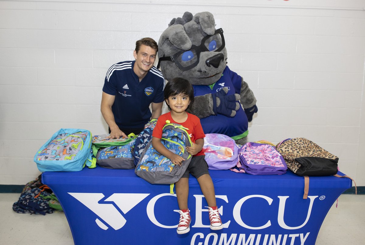 myGECU's tweet photo. Check out these photos from the GECU Foundation Back-to-School Fundraiser! Thank you to everyone who donated and volunteered. We couldn’t have done it without you!

#gecu #gecufoundation #givingback #backtoschool @CesarJBlanco @epchihuahuas @eplocomotivefc https://t.co/A7LYspey19