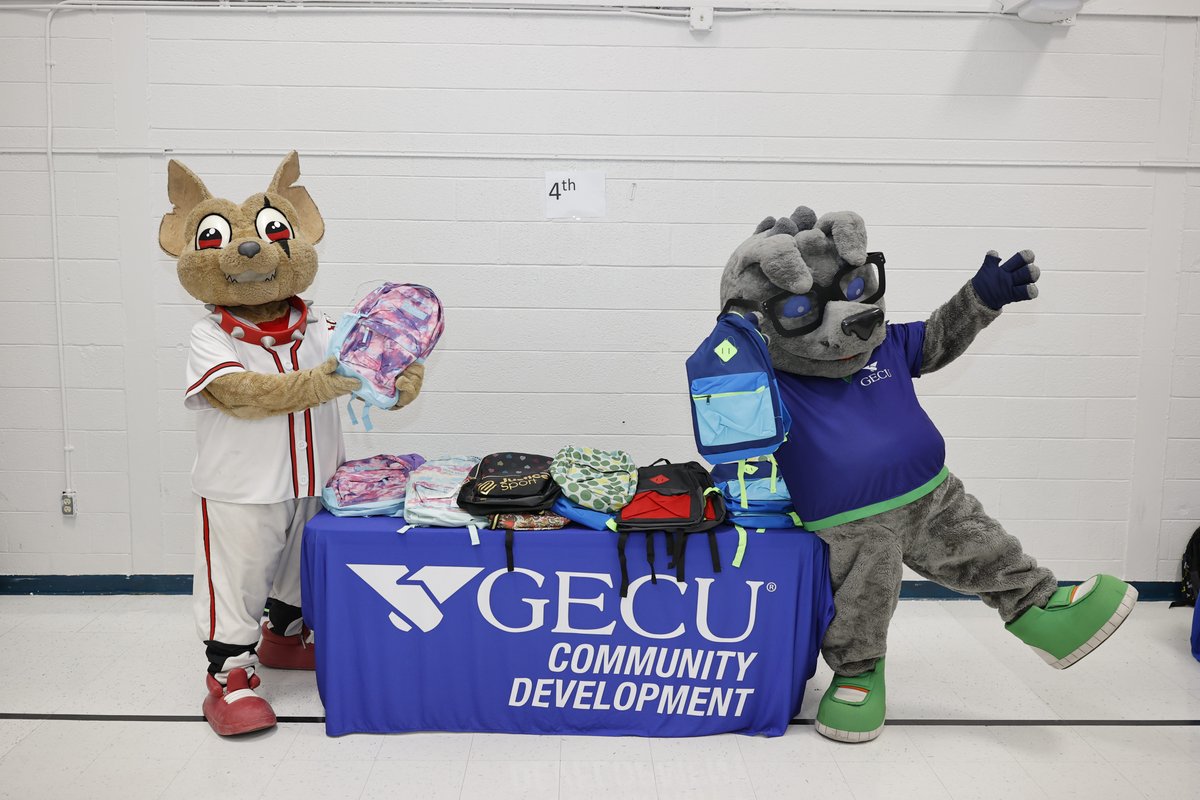 myGECU's tweet photo. Check out these photos from the GECU Foundation Back-to-School Fundraiser! Thank you to everyone who donated and volunteered. We couldn’t have done it without you!

#gecu #gecufoundation #givingback #backtoschool @CesarJBlanco @epchihuahuas @eplocomotivefc https://t.co/A7LYspey19