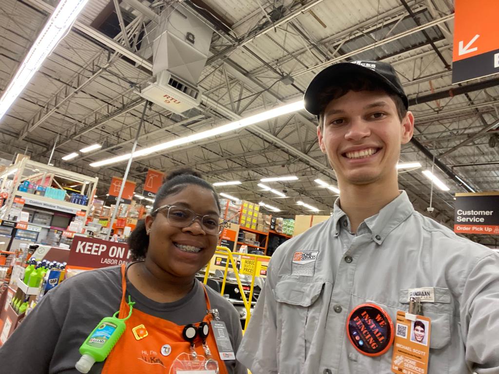 THDFenceCity's tweet photo. ⭐⭐ ⭐⭐⭐All You Need Is Fencing with a side of MINI PK Training ⭐⭐ ⭐⭐⭐ For more information please call us at 1-833-HD-FENCE for your FREE in-home estimate @homedepot0218 #MINIPK #fencing #homedepot #vinyl #pvc #fence #store0218 #aluminum #wood https://t.co/luOegt6de7