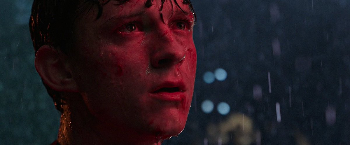 SpideyNewsFR's tweet photo. Veille à faire les bon choix, Parker. https://t.co/zgeZ2cjSXg
