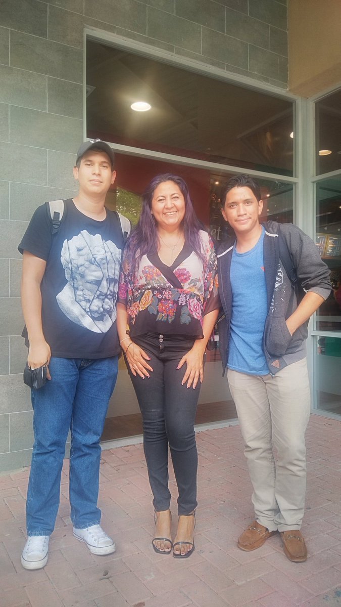 NelaPastuizaca's tweet photo. Desvirtualizando a mis estudiantes de Cálculo de una variable del 2020.
#ProfeDeMates. https://t.co/es6LBgu31L