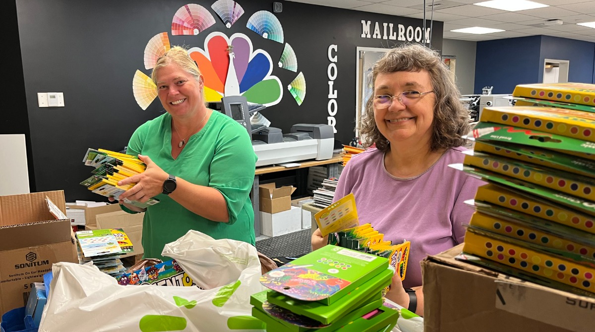 watrust's tweet photo. To celebrate the start of a new school year, Washington Trustβs Crew in Blue held a school supply drive to benefit schools in Washington, Oregon and Idaho. In total, we collected over 1,750 items! Thank you to all who contributed. #schoolsupplydrive #crewinblue https://t.co/by4ldraLyz