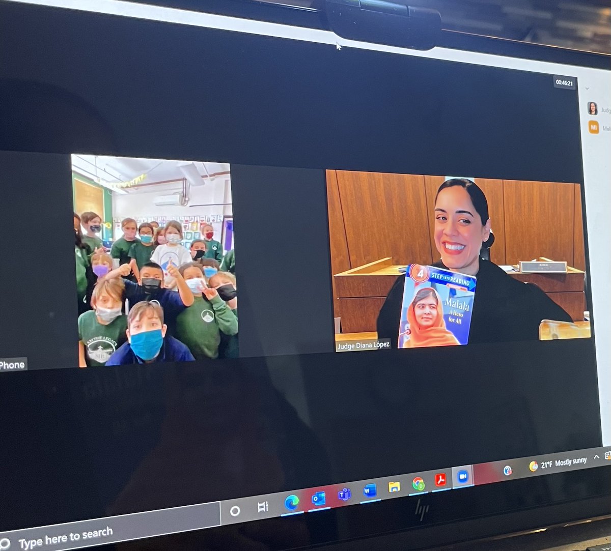 ILJudgesAssoc's tweet photo. Thank you @CookCntyCourt Judge Diana Lopez for participating in IJA's #pageitforward program. Judges are able to visit schools in person & also remotely, as Judge Lopez did. Thank you for reading to students and discussing heroes like Lincoln and Malala! https://t.co/hgW3hyh4li