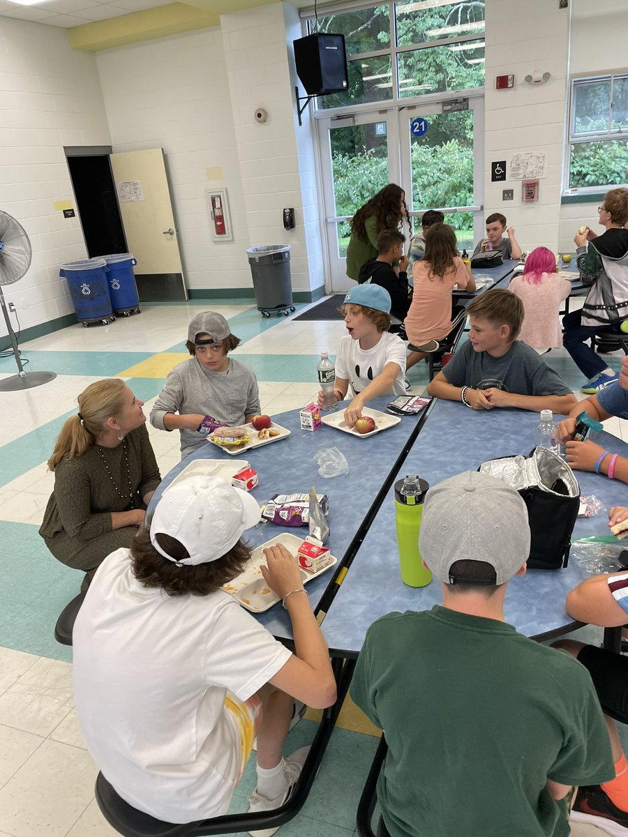 Julie Fisher tweet media