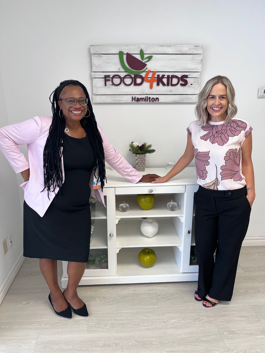 Director_HWDSB's tweet photo. My first #firstdayHWDSB as Director of Education was a busy one! I loved meeting so many smiling faces all over the community, and look forward to more visits over the 2022-23 school year.
Thank you to Eastdale, @Food4KidsHamOnt, Orchard Park, and Greensville for welcoming me! https://t.co/IhaoRZO6no