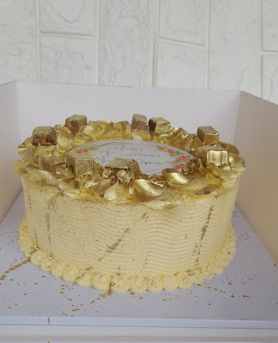AgathusCakery's tweet photo. 7 inches single layer vanilla cake for 'Mummy  Gold'

Cake with us and experience bliss.
For bookings and enquiries;
Call/WhatsApp 08075397644 or send a DM. 

Pls retweet, thank you. https://t.co/DZWnke2NJE