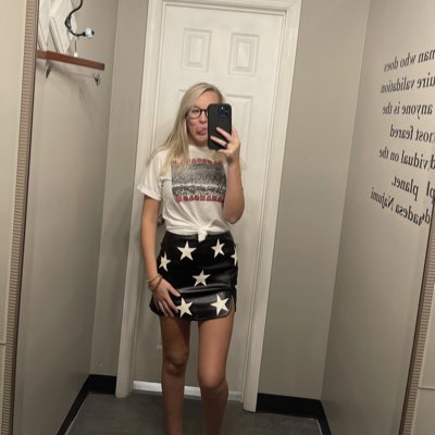 KayleeHunter6's tweet photo. #NewProfilePic https://t.co/8FuVN5NpV8