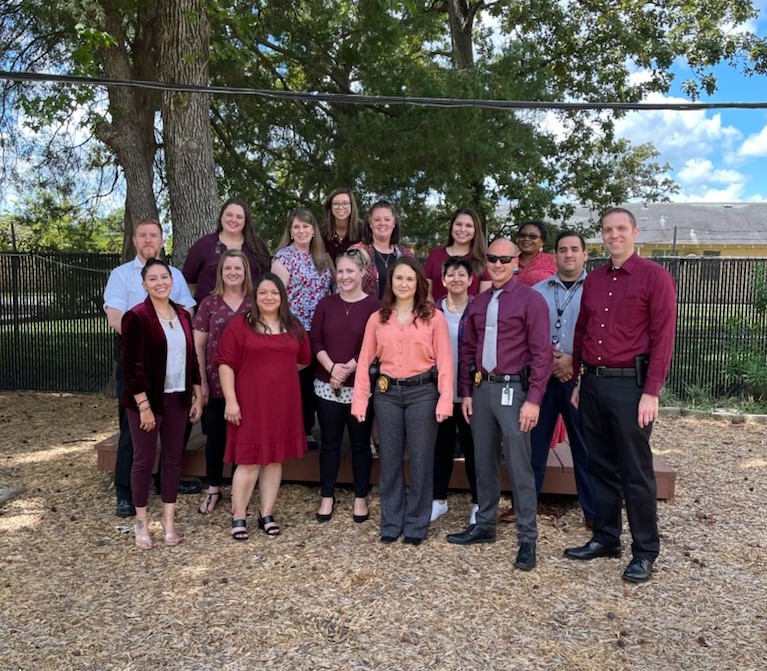 childrens_safe's tweet photo. Children's Safe Harbor and our partners @ConroePolice @MCTXSheriff @MontgomeryTXDAO @mocopct3 show support and stand with all students and staff at Uvalde Independent School District. As they return for their first day back at school. We hope it is a great start of a school year! https://t.co/SpWJ4Q6rBg