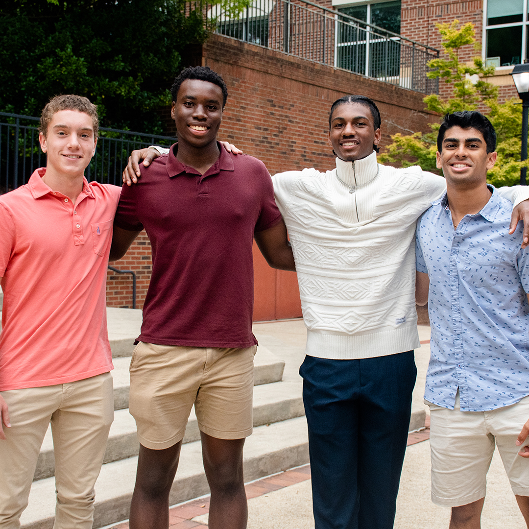 The annual Senior Spaghetti Supper is a Westminster tradition that kicks off the new school year—the seniors' last. Students and parents of the Class of 2023 gathered in the Zakas Courtyard outside the Middle School before sitting down together for dinner in the Oglesby Room. 🍝