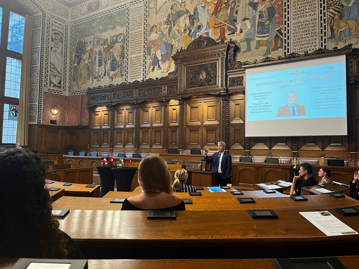 JungerRat's tweet photo. Einige Infos vom Jungen Rat 🗣

Heute waren wir am „Runden Tisch der Jugend zum Klimaschutz“ anwesend. 

Wir diskutierten mit Expert:innen und Politiker:innen in Workshops, wie wir als trinationale Region zum Klima- und Umweltschutz sowie zur Nachhaltigkeit beitragen können. 🙌 https://t.co/mWCWM29vUL