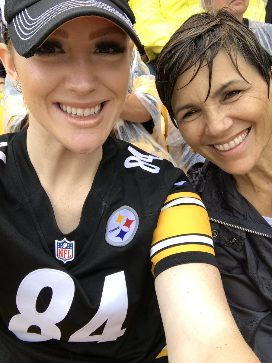 neruaelle's tweet photo. Last time I went to a Cinci game was opening day 2016 and it poured! #HereWeGo #BengalsWeek #Week1 https://t.co/VwWwurdzfG