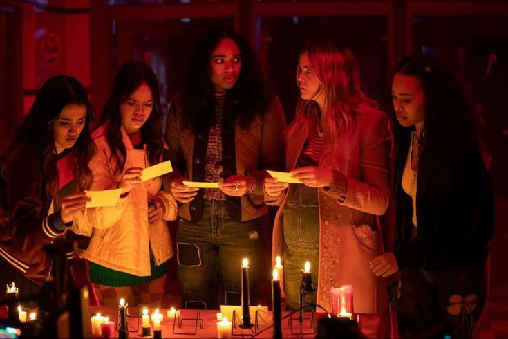 simpfordamelios's tweet photo. I. NEED. MY. FINAL. GIRLS. BACK!!!! 🙏🙏🙏
 @hbomax @PLLonMax #PLLOriginalSin #PLLOriginalSin2 #PLLOSFinale #RenewPLLOriginalSin https://t.co/dcwUGx4USQ