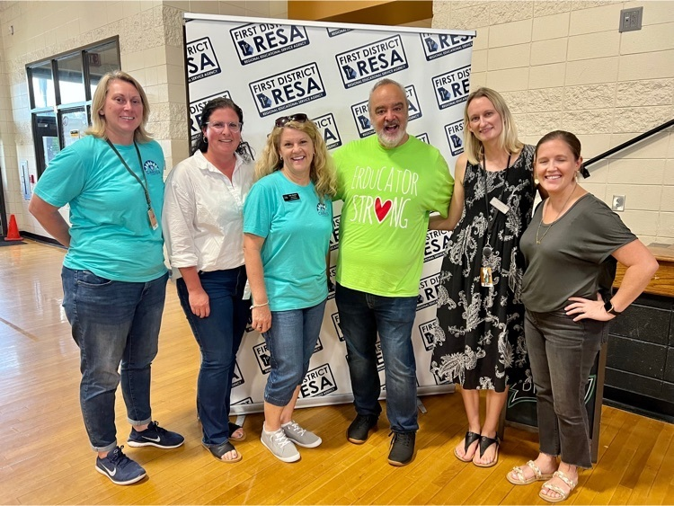 CarverES_RH's tweet photo. Carver Elementary will continue to work together to love, support, and give dignity to all students. 🖤💛 

@Gerrybrooksprin, you were a real inspiration today!!  Thank you for hosting this event, @fd_RESA! #wearecarver https://t.co/GgBMn2c2r8
